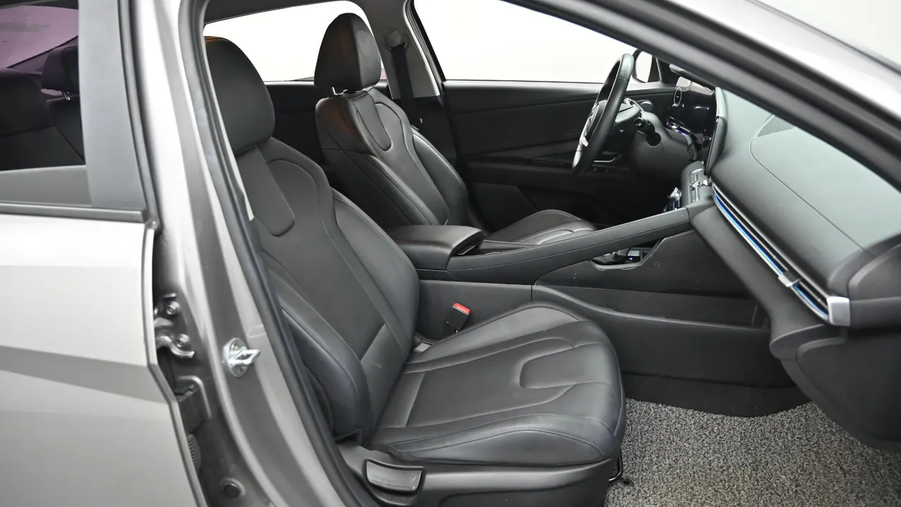 Hyundai Avante — miniaturë 10
