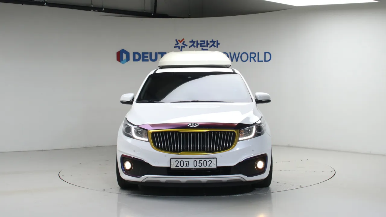 Kia Carnival — miniaturë 3