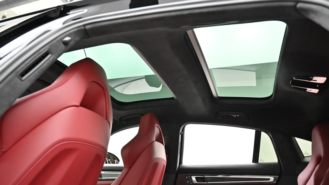 Porsche Panamera — miniaturë 28
