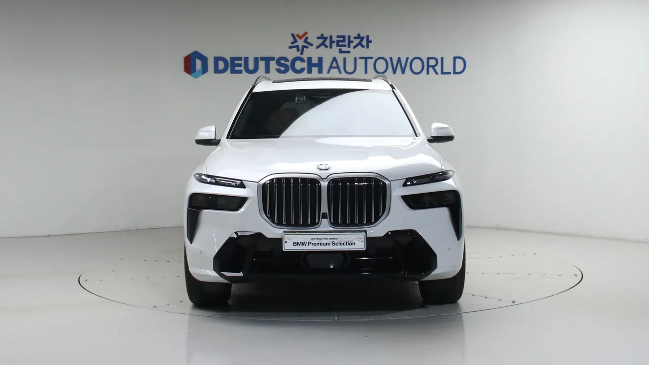BMW X7 — miniaturë 3