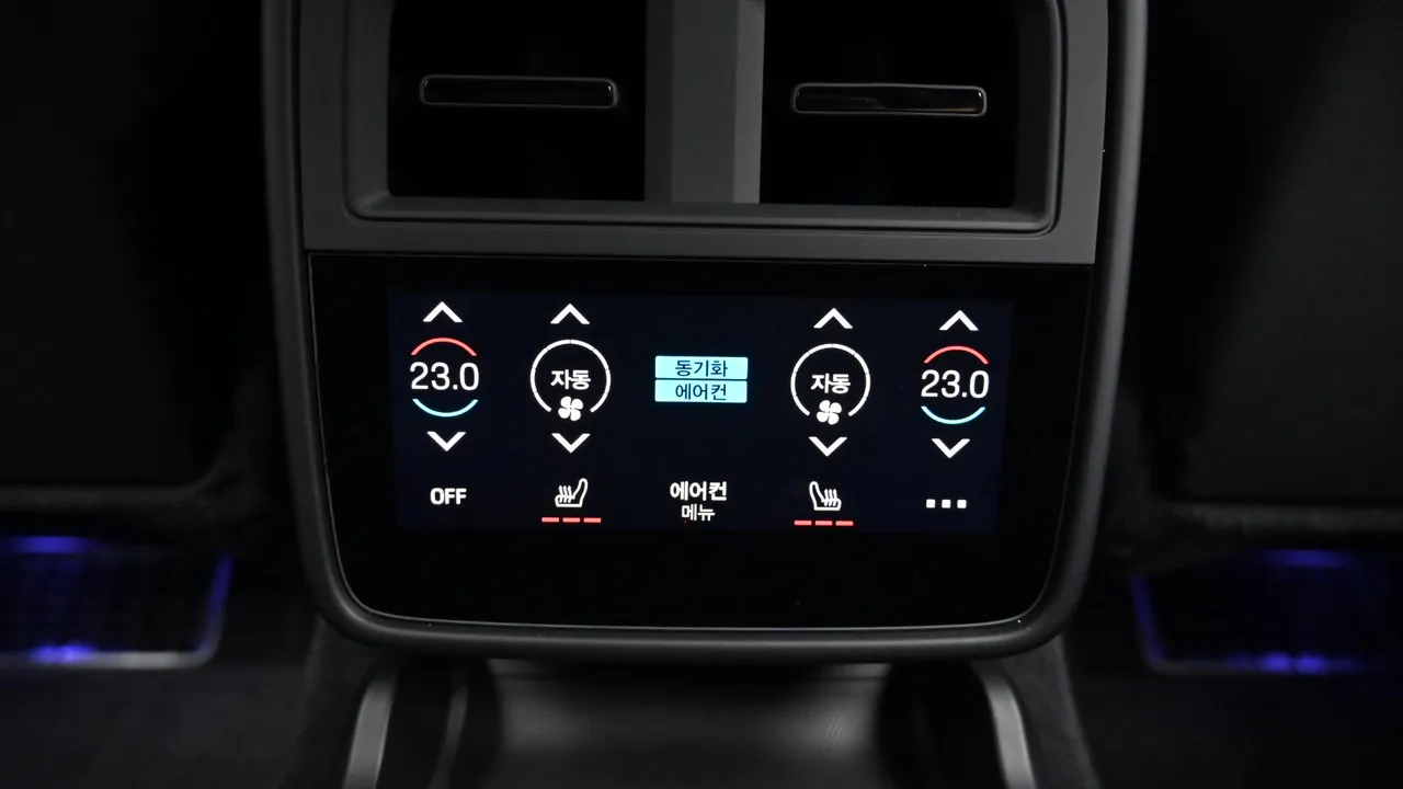 Porsche Taycan — miniaturë 25