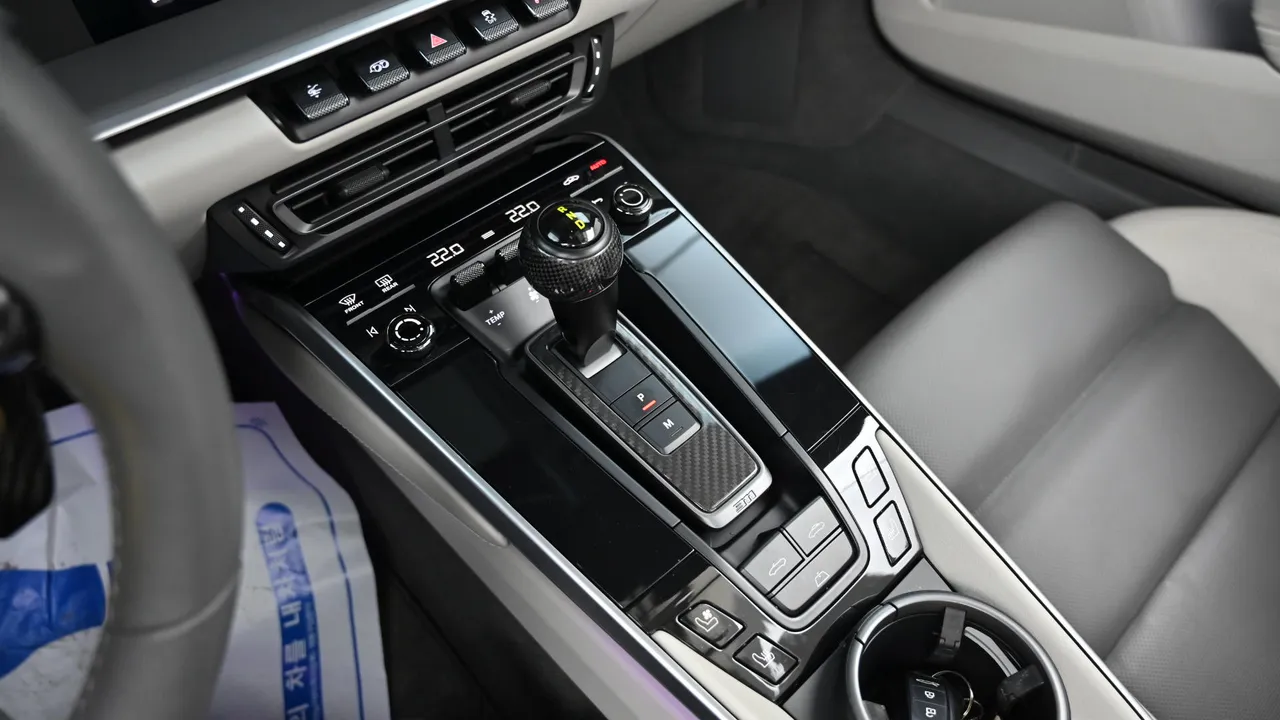 Porsche 911 — miniaturë 9