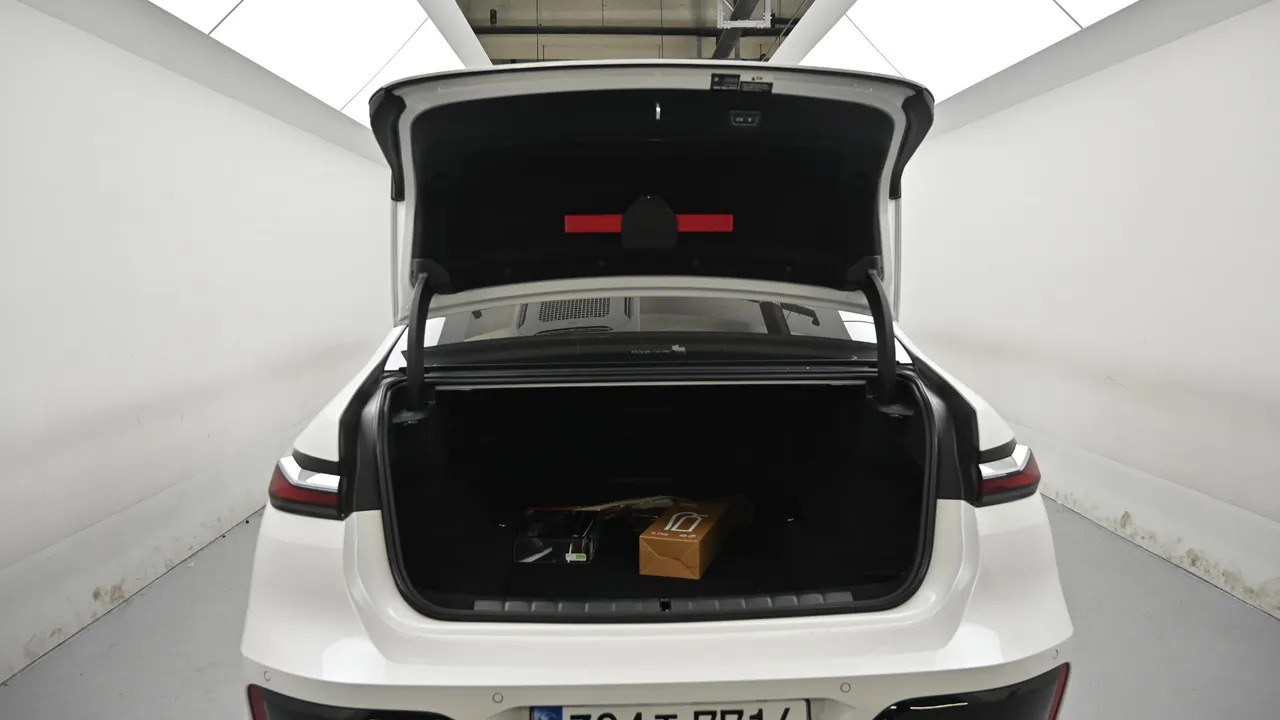 BMW 7er — miniaturë 28
