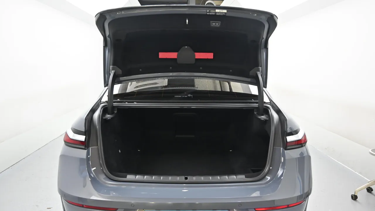 BMW i7 — miniaturë 20