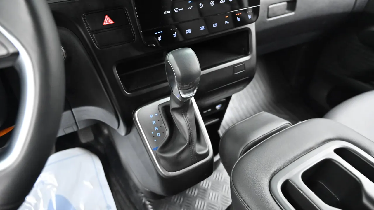 Hyundai Staria — miniaturë 9