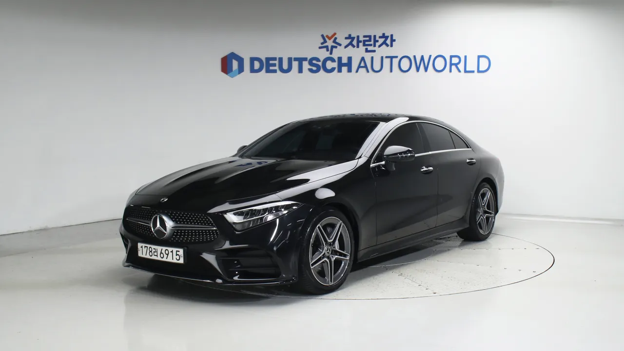 Mercedes-Benz CLS-klasse CLS300d AMG Line — foto 1