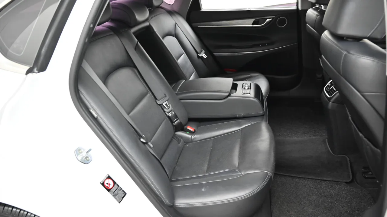 Hyundai Grandeur — miniaturë 12