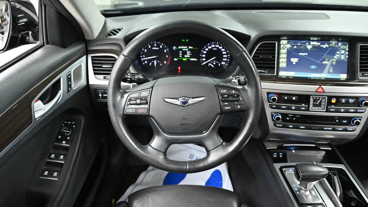Genesis G80 — miniaturë 13