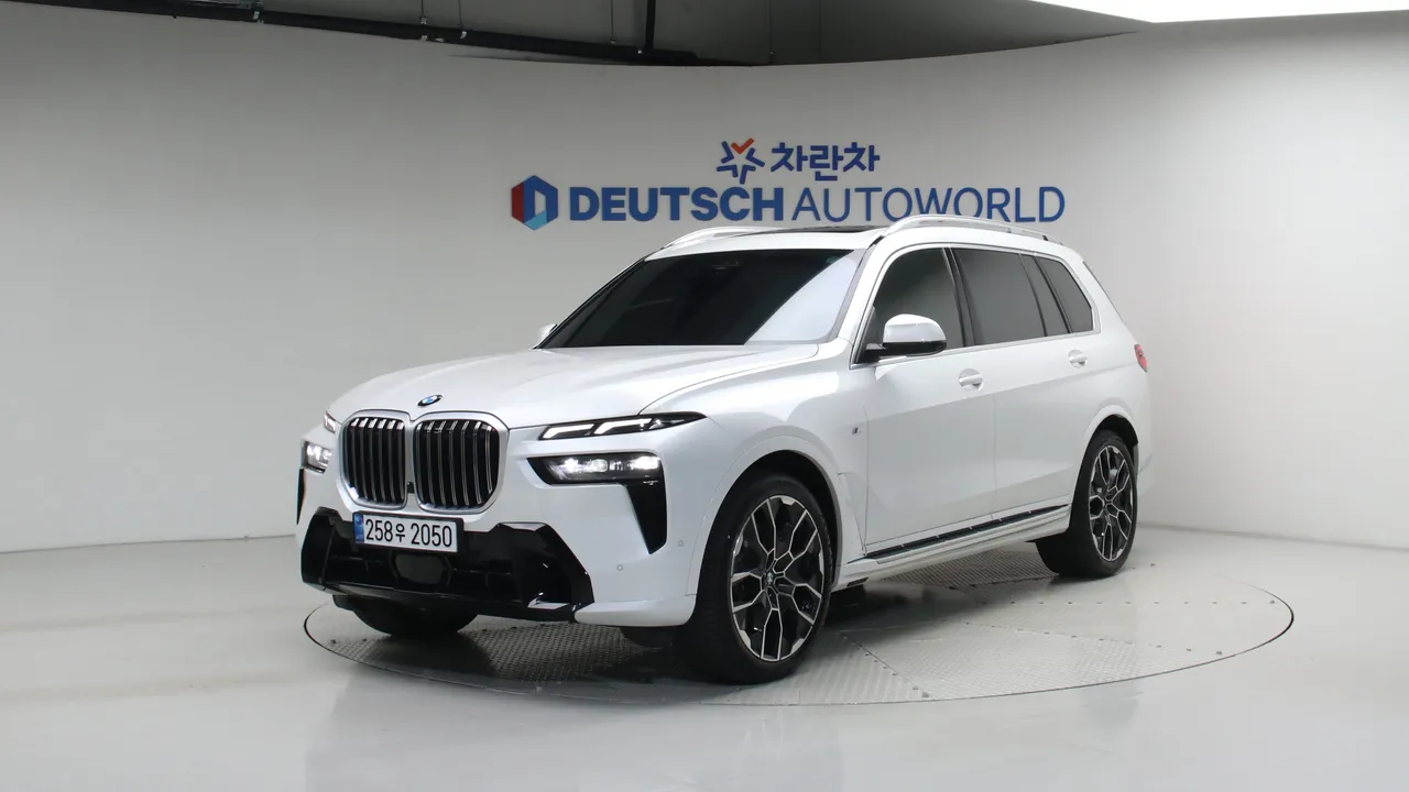 BMW X7 xDrive 40i M 스포츠 7인승 — foto 1