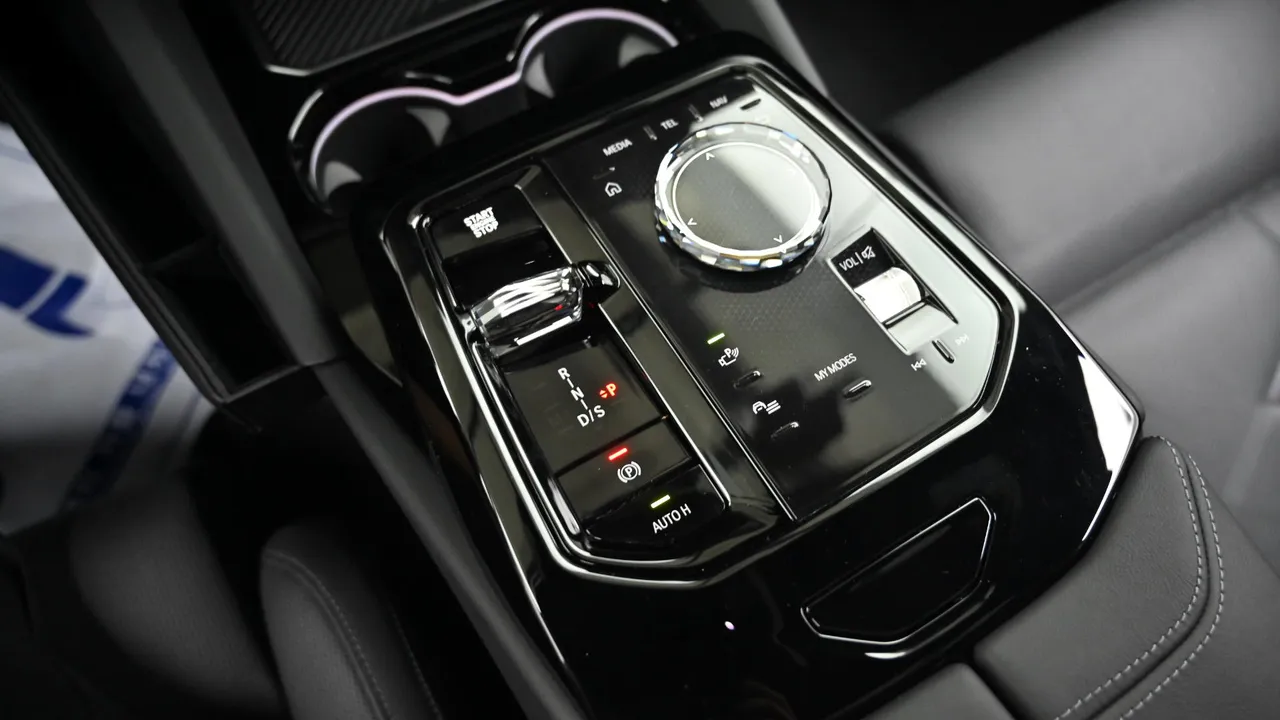 BMW 5er — miniaturë 9