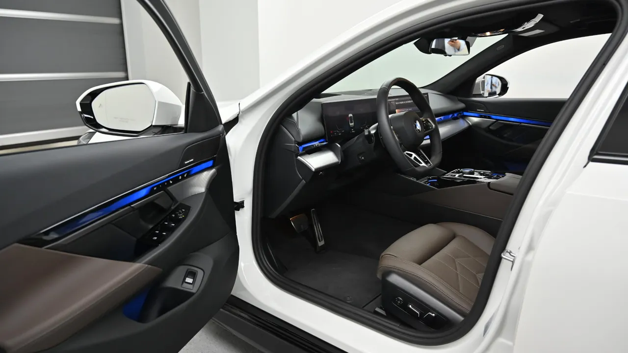 BMW 5er — miniaturë 11