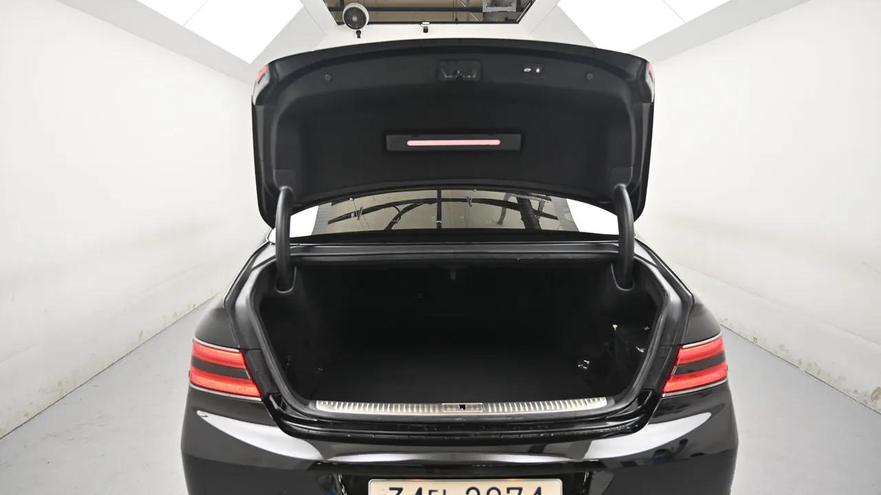Genesis G90 — miniaturë 19