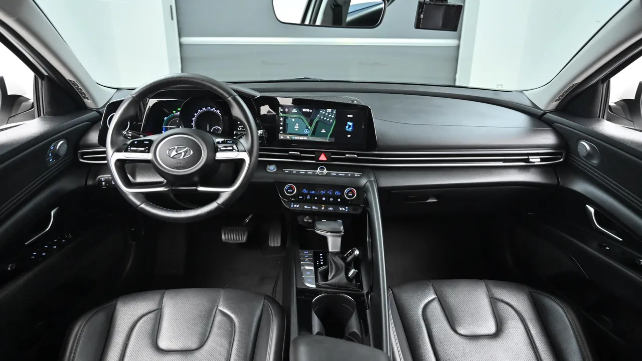 Hyundai Avante — miniaturë 7