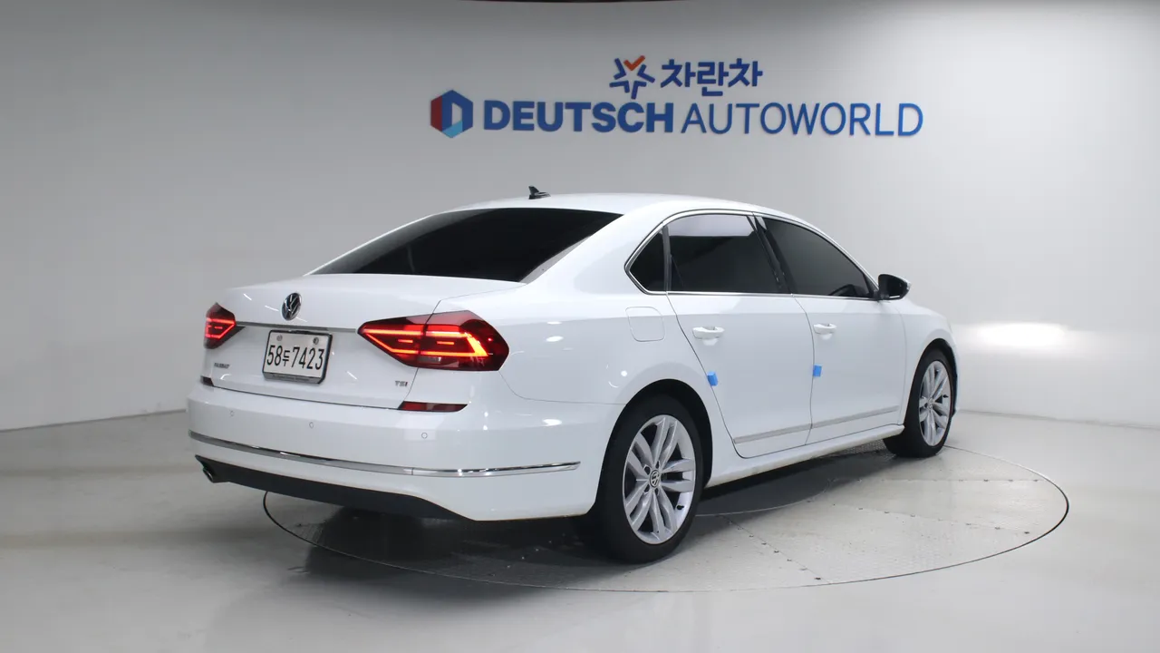 Volkswagen Passat — miniaturë 2