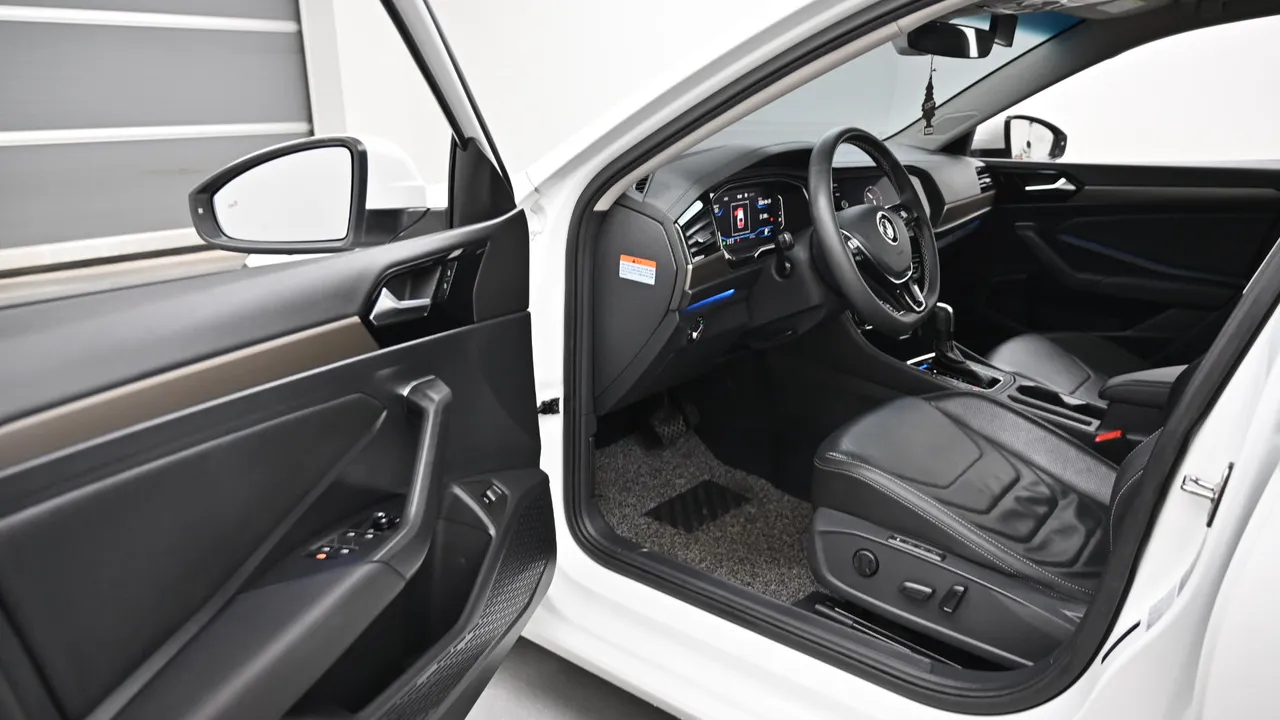 Volkswagen Jetta — miniaturë 11