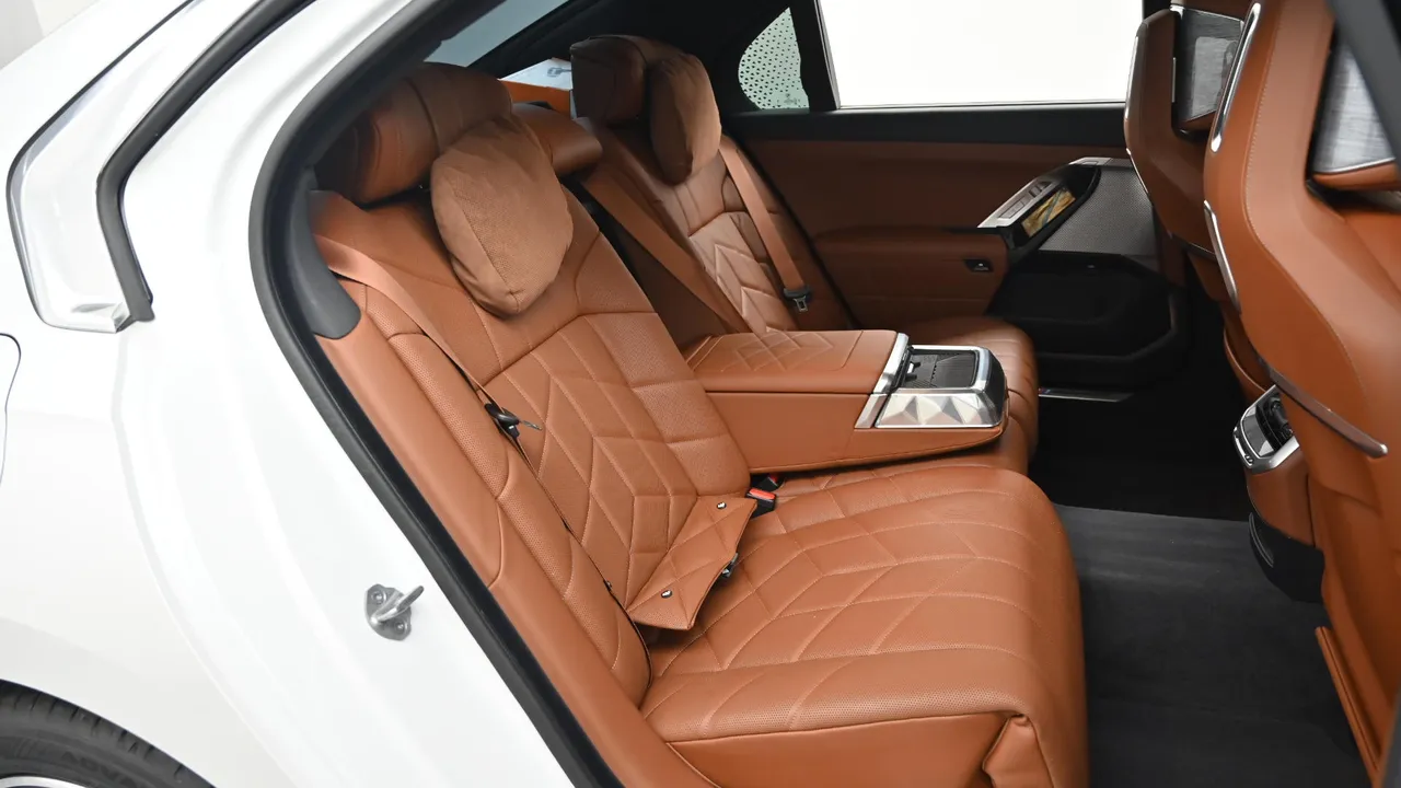 BMW 7er — miniaturë 12