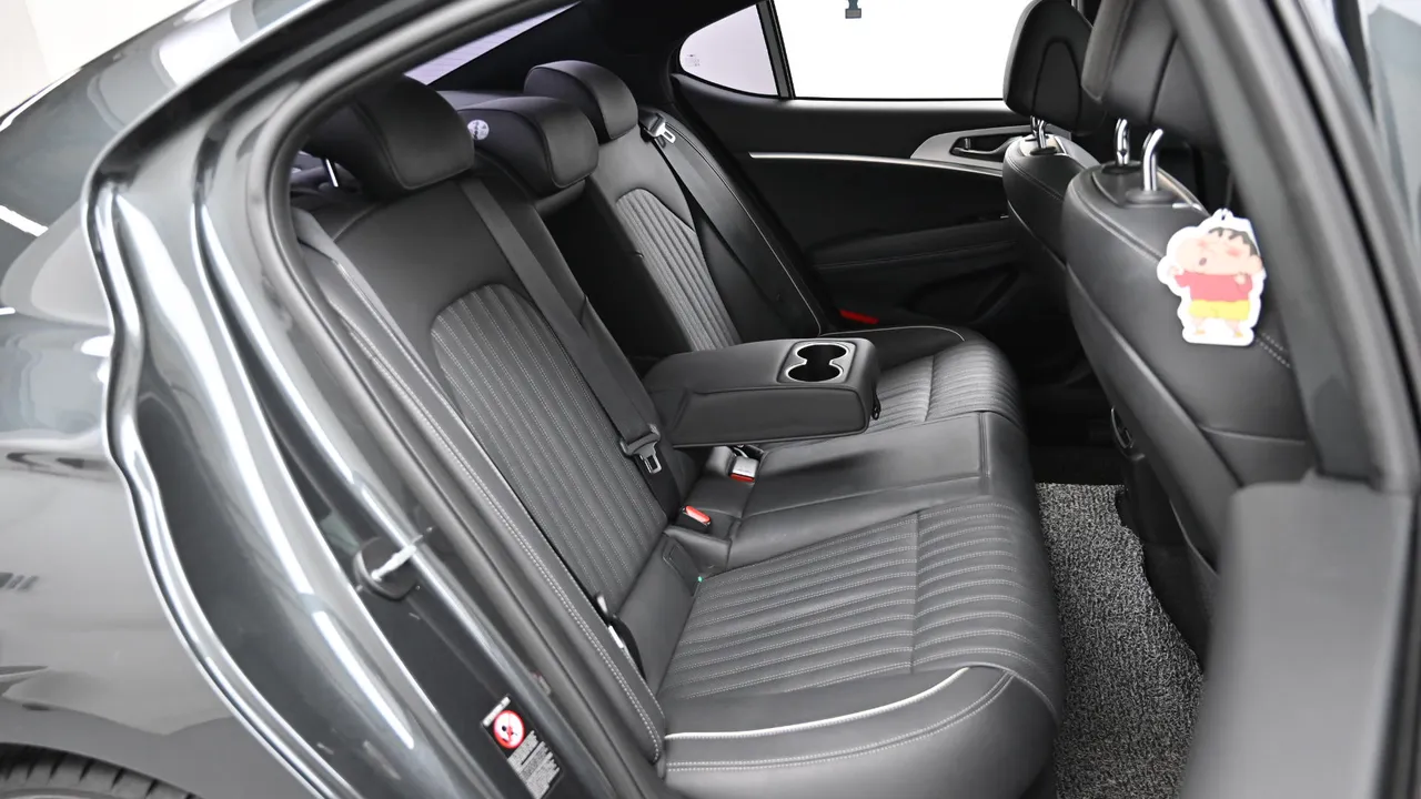 Genesis G70 — miniaturë 12