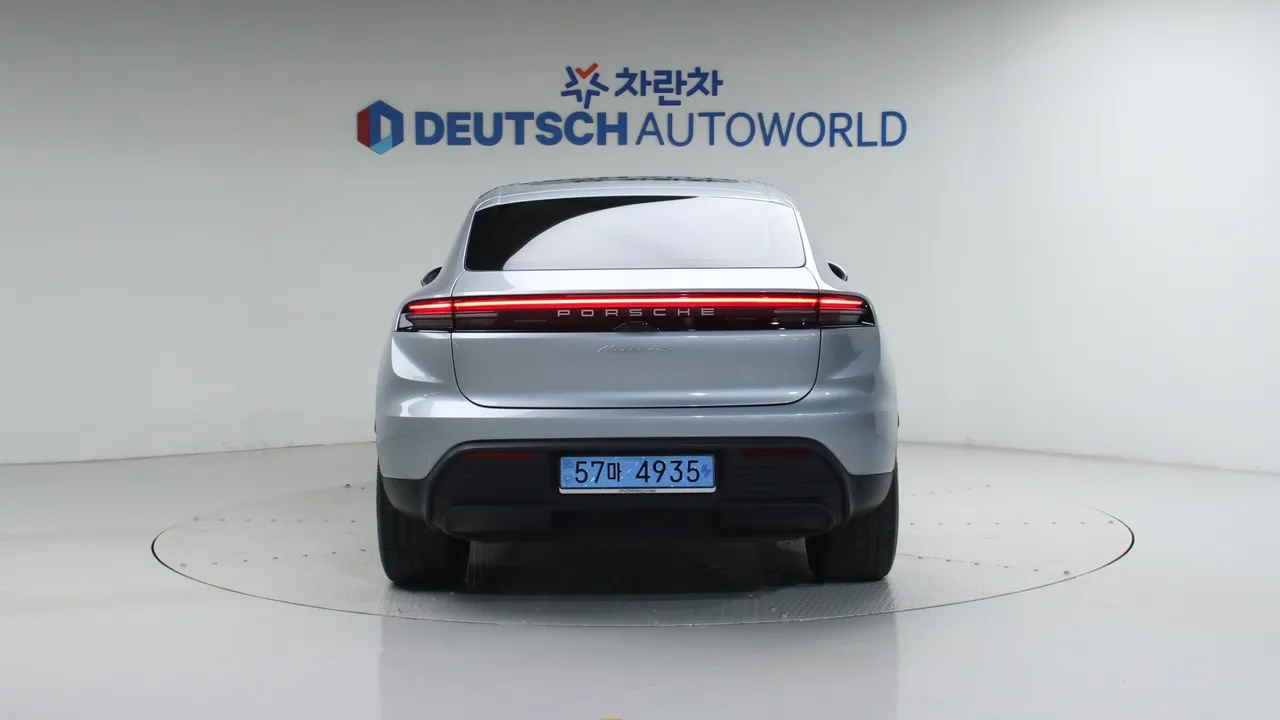 Porsche Macan — miniaturë 22