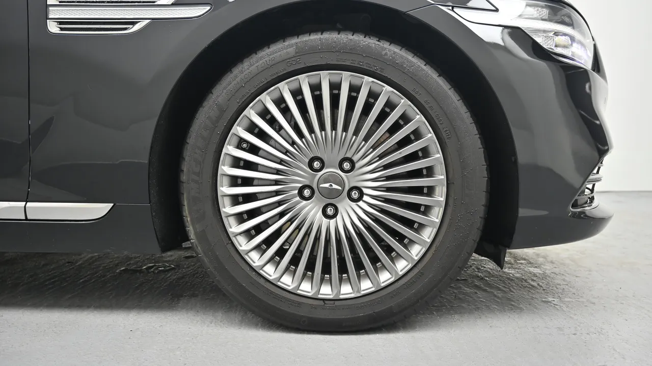 Genesis G90 — miniaturë 5