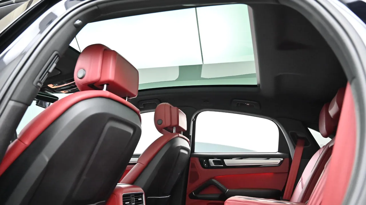 Porsche Cayenne — miniaturë 19