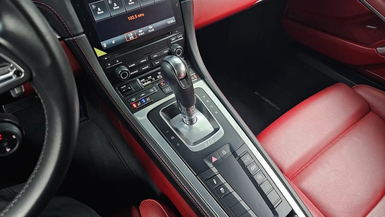 Porsche 718 Cayman 2.5 GTS