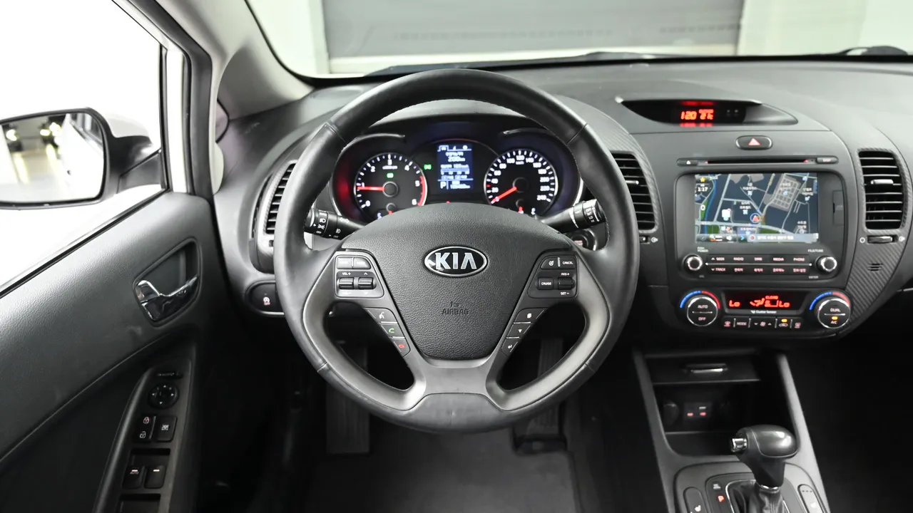 Kia K3 — miniaturë 13