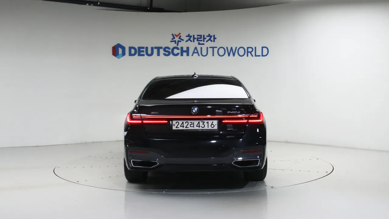 BMW 7er — miniaturë 4