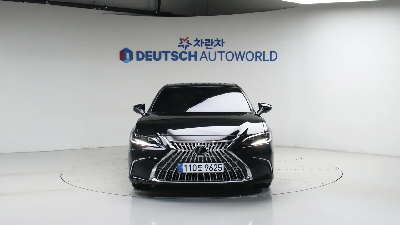 Lexus ES 7-го покоління 300h Executive