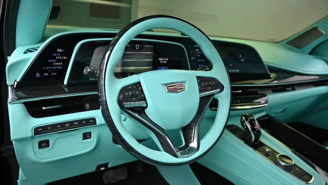 Cadillac Escalade — miniaturë 22