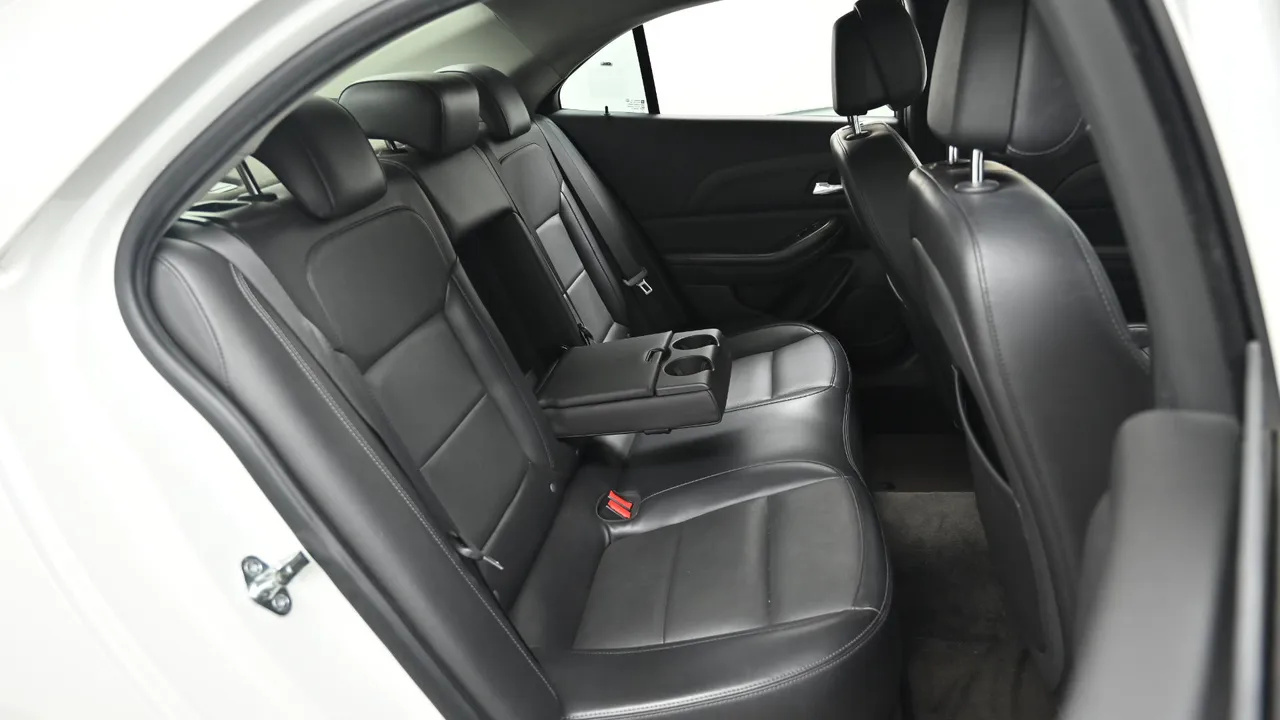 Chevrolet Malibu — miniaturë 12