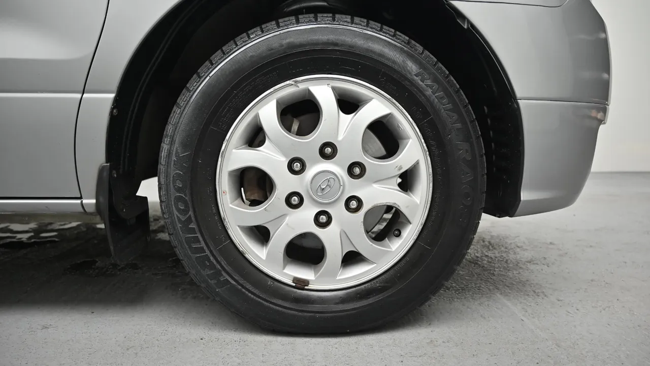 Hyundai Starex — miniaturë 5