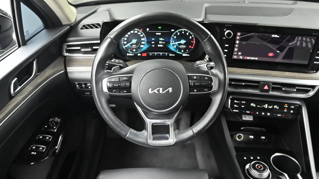 Kia K5 — miniaturë 13