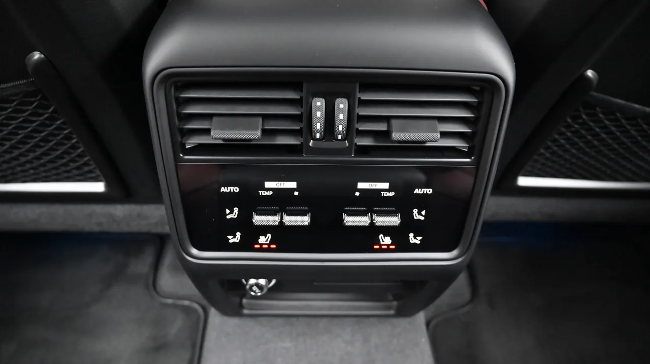 Porsche Cayenne — miniaturë 16
