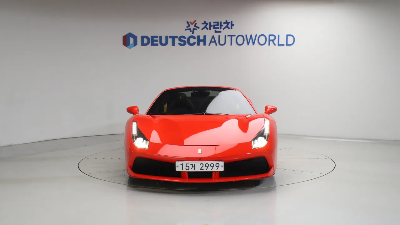 Ferrari 488 — miniaturë 3