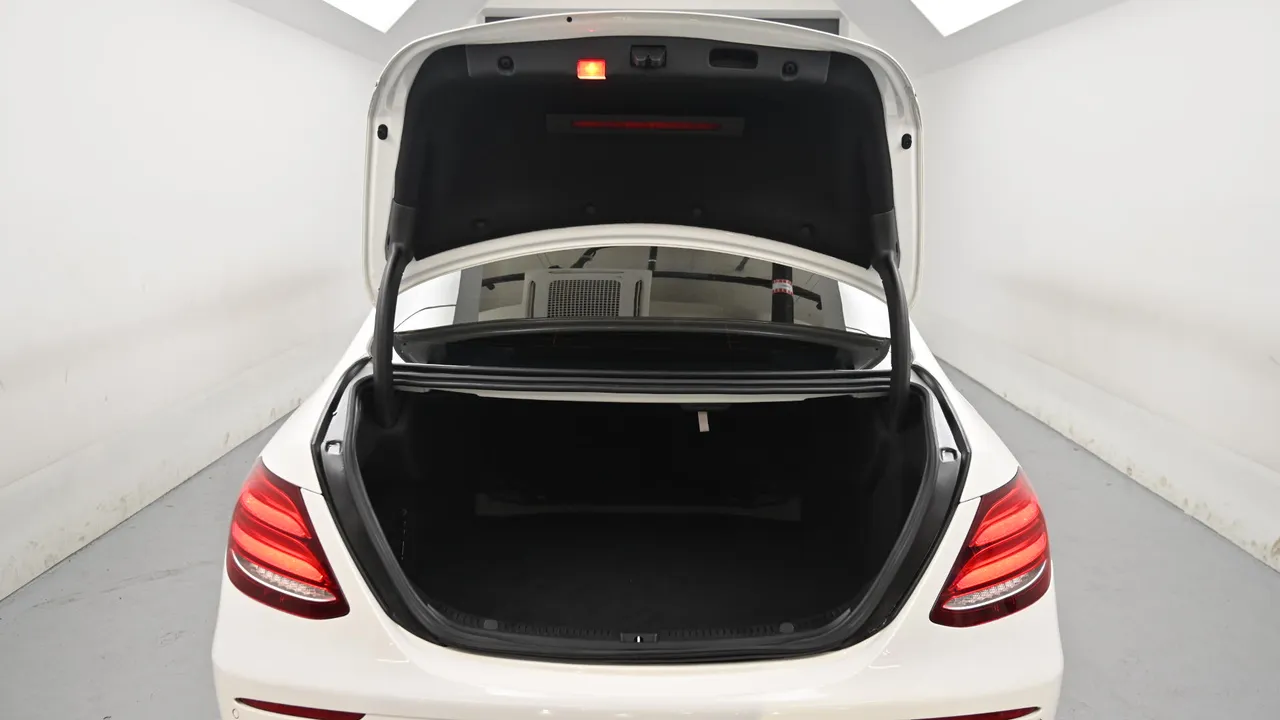 Mercedes-Benz E-klasse — miniaturë 19