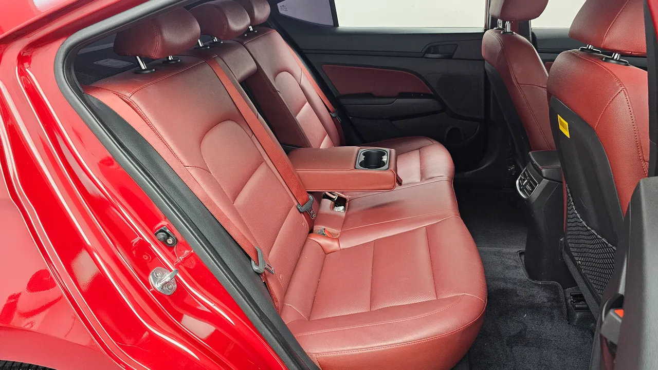 Hyundai Avante — miniaturë 12