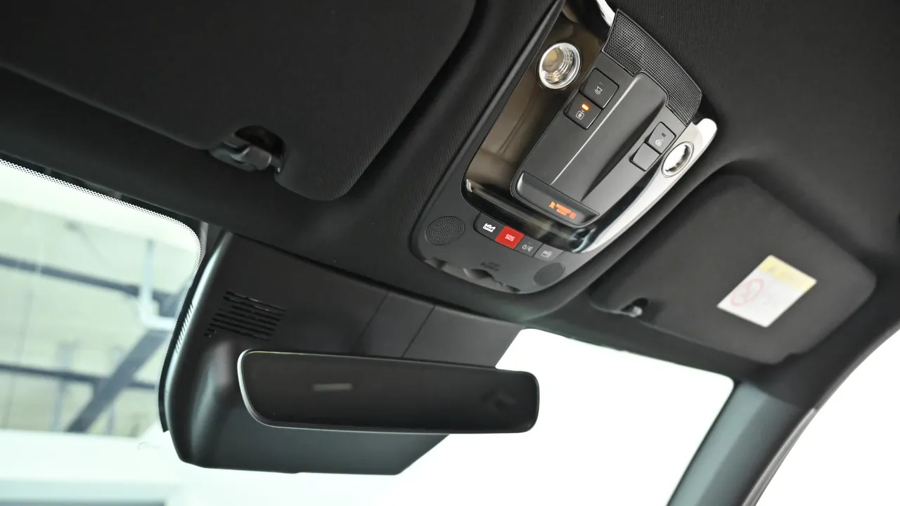 Kia Sorento — miniaturë 18