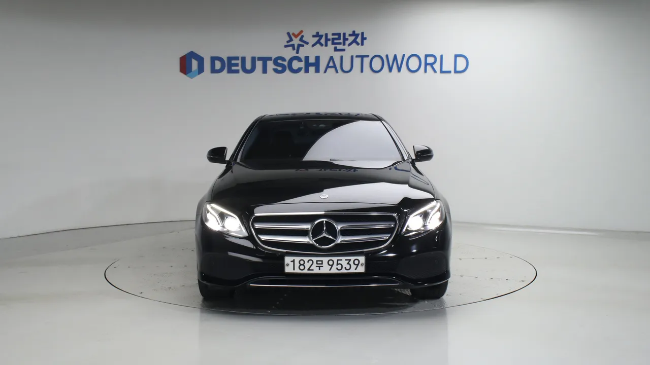 Mercedes-Benz E-klasse — miniaturë 3