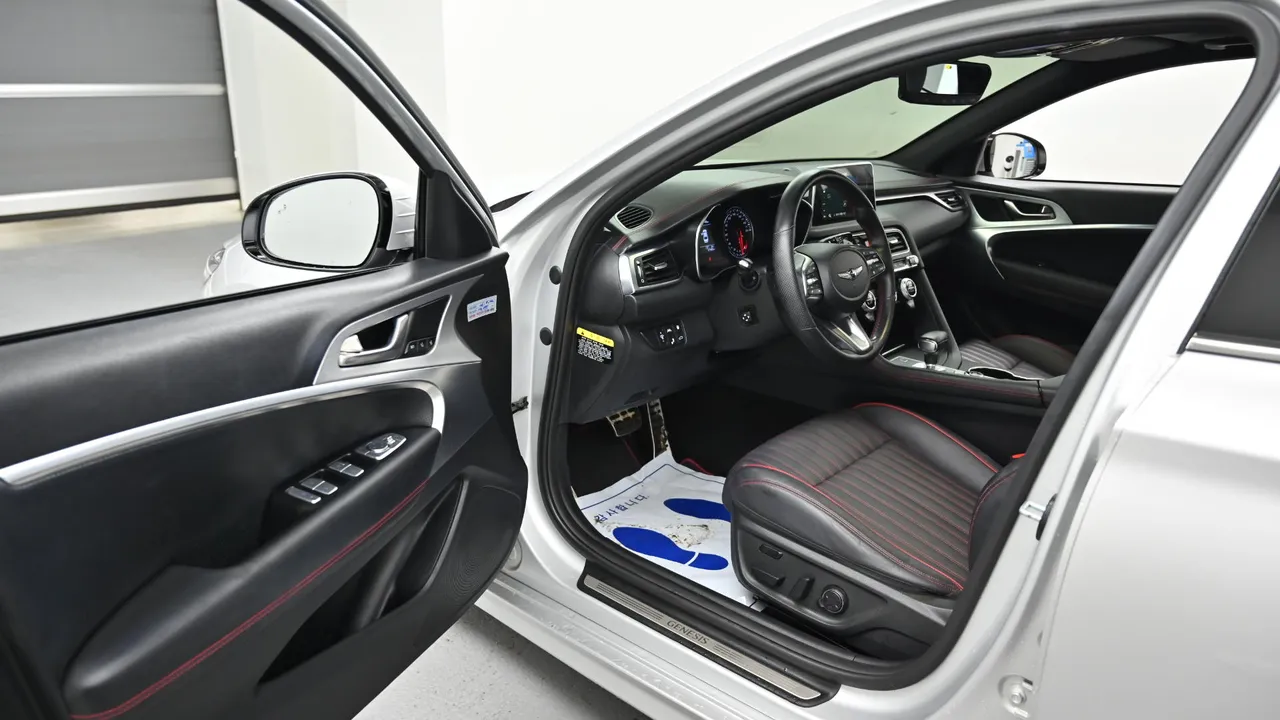 Genesis G70 — miniaturë 11