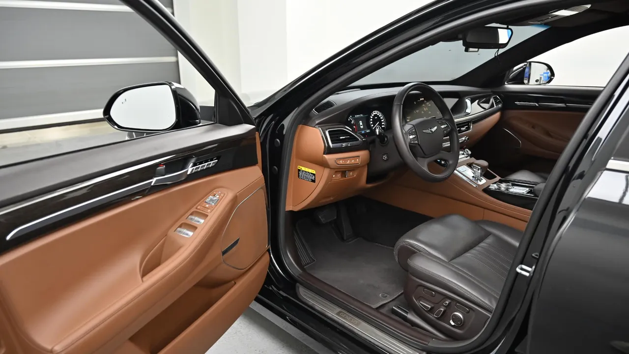Genesis G90 — miniaturë 11