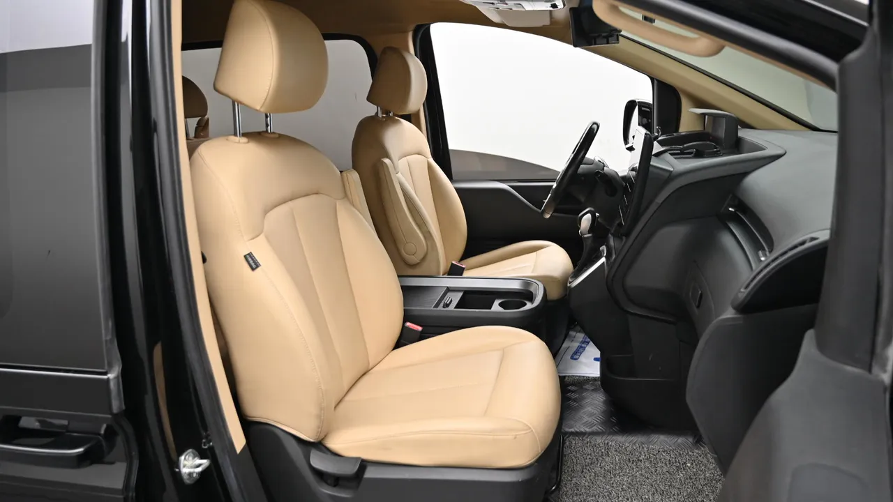 Hyundai Staria — miniaturë 10
