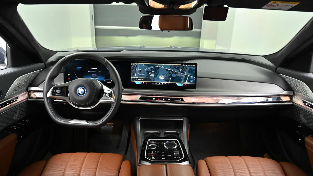 BMW i7 — miniaturë 7