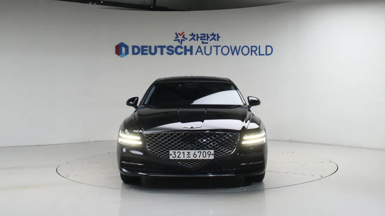 Genesis G80 — miniaturë 3