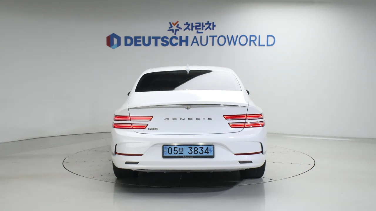 Genesis G80 — miniaturë 4