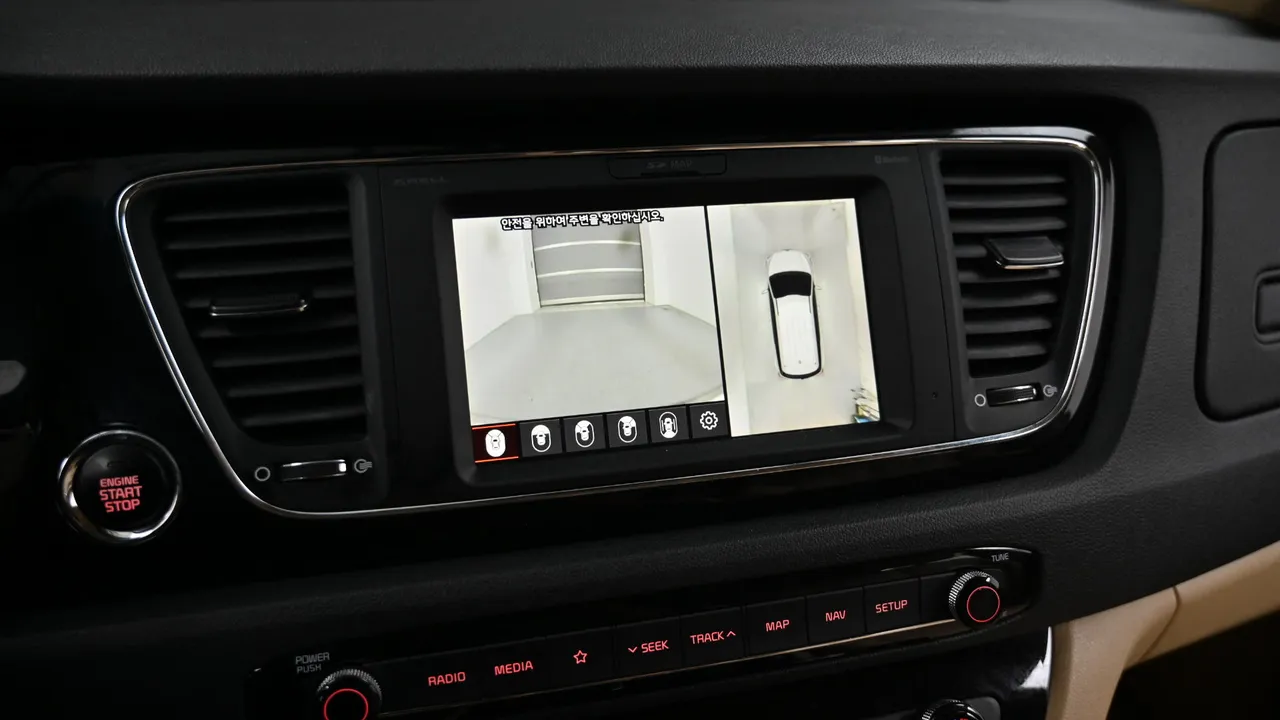 Kia Carnival — miniaturë 15