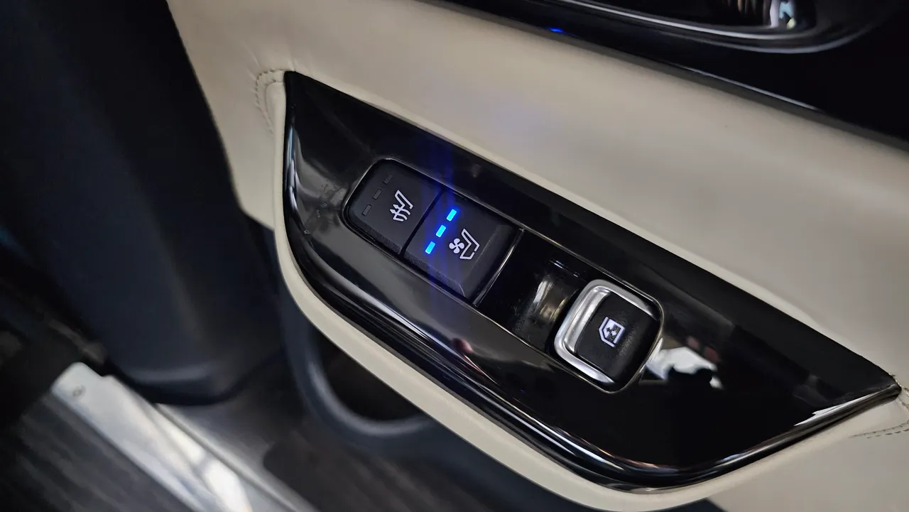Kia Carnival — miniaturë 43