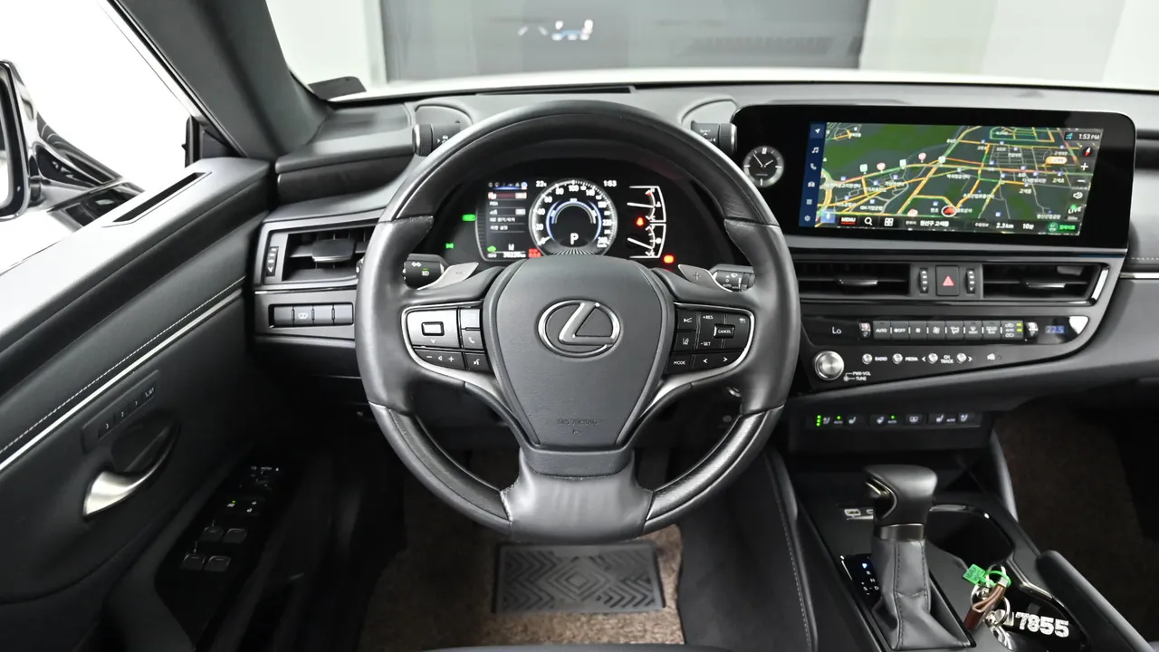 Lexus ES — miniaturë 13