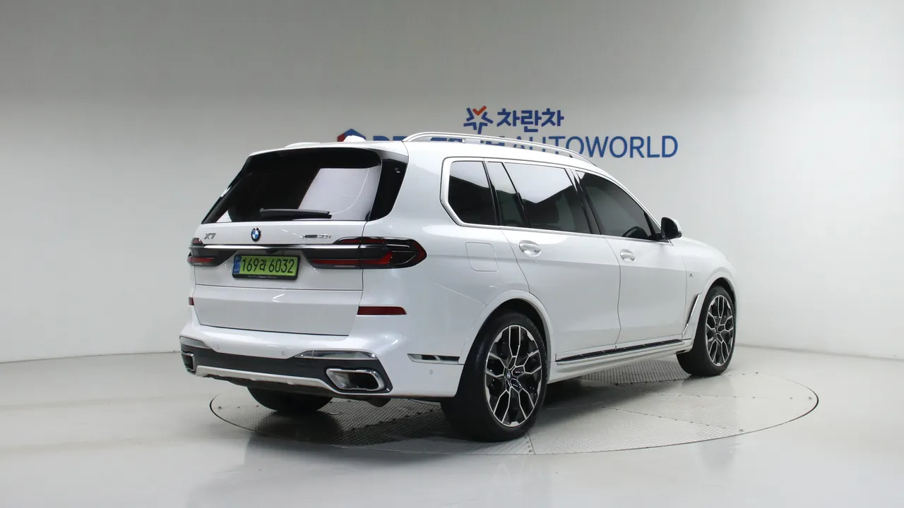 BMW X7 — miniaturë 2