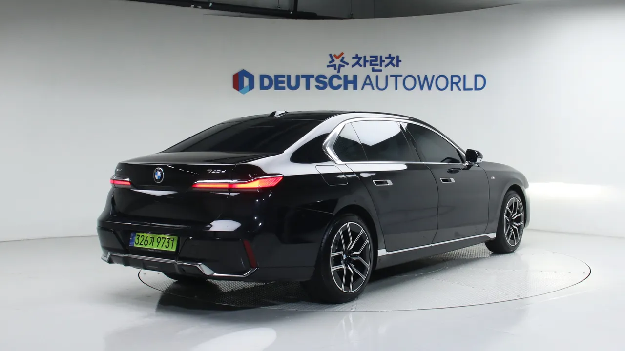 BMW 7er — miniaturë 2