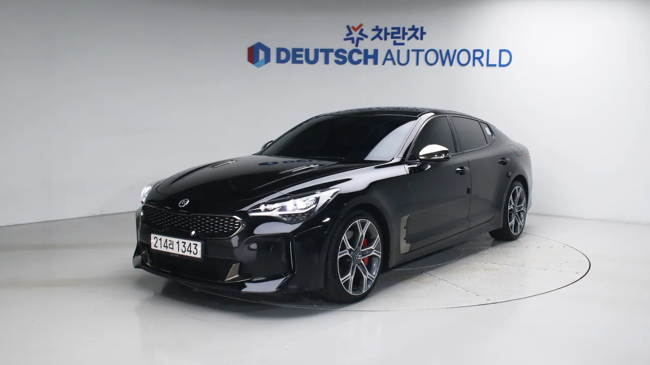 Kia Stinger 2.0 터보 2WD 플래티넘 — foto 1
